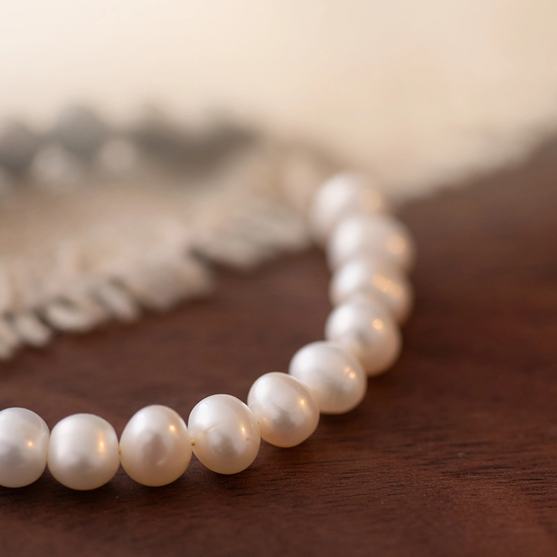 A+6 (3) 2025 New Model Pearl & Agarwood Bracelet - Image 5