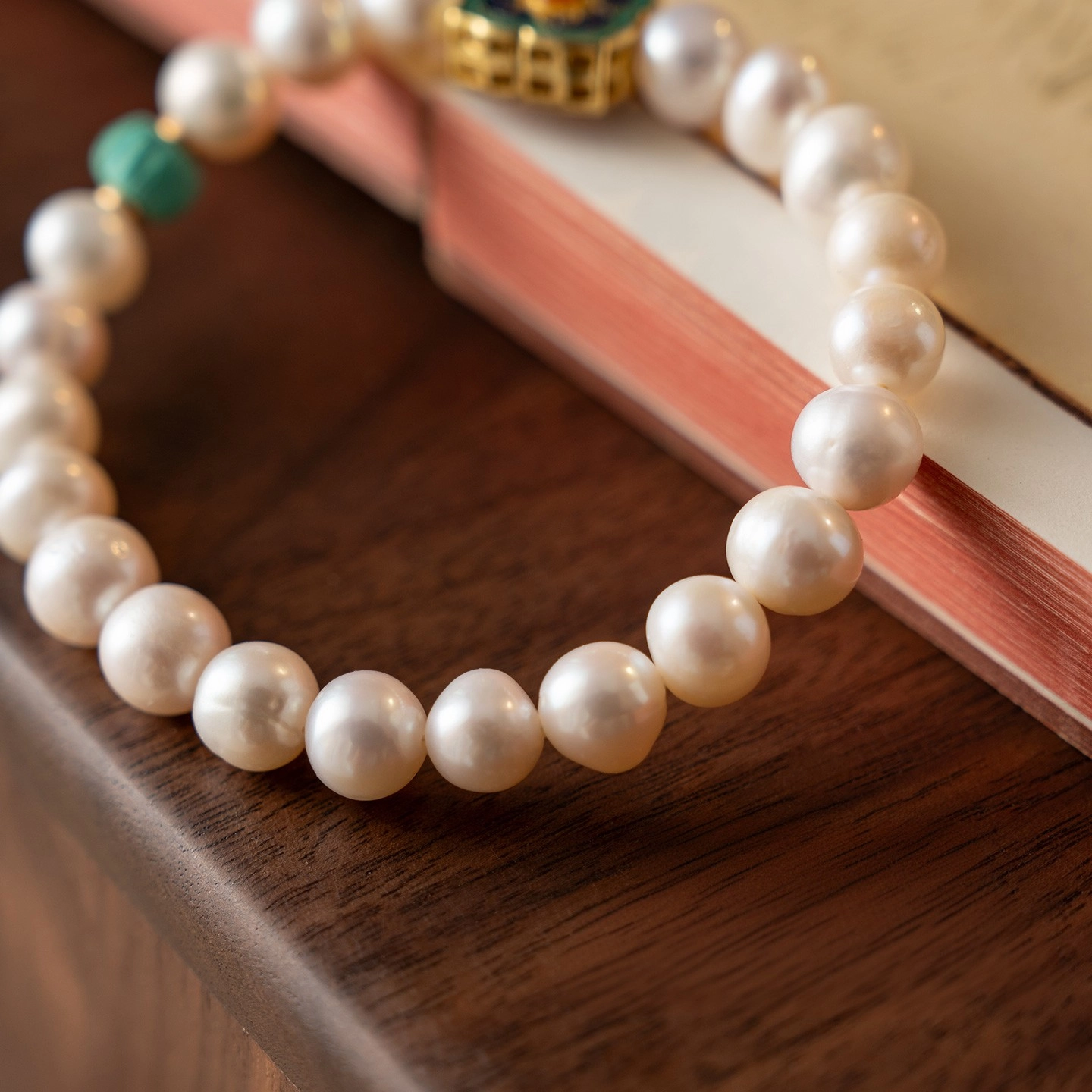 B27-10.jpg Turquoise & Pearl Bracelet With Enamel Decoration - Image 6