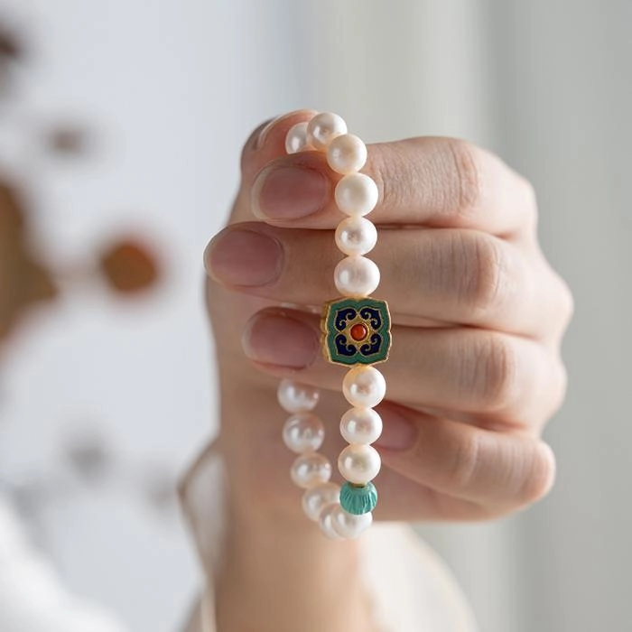 B27-5.jpg Turquoise & Pearl Bracelet With Enamel Decoration - Image 4