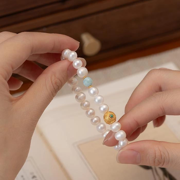 s926-6.jpg Natural Pearl Bracelet with Sea-Patterned Stone - Image 6